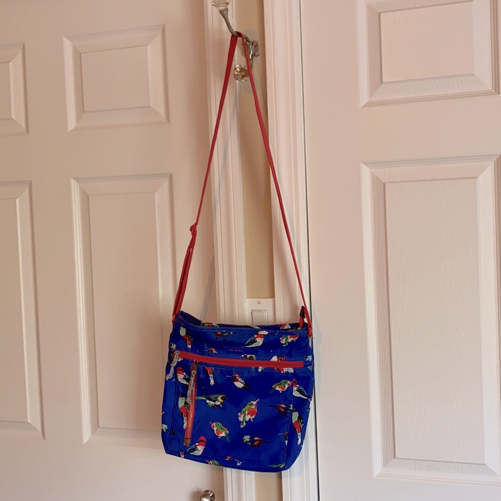 Vera Bradley crossbody with birds in blue & red